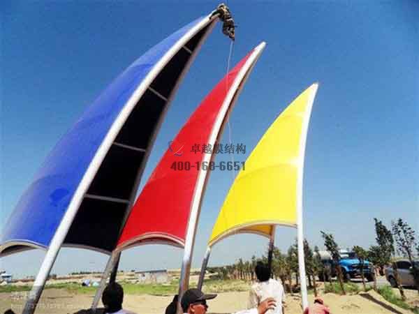 威海張拉<font color='red'>膜結(jié)構(gòu)景觀</font>設(shè)計施工【案例圖片】