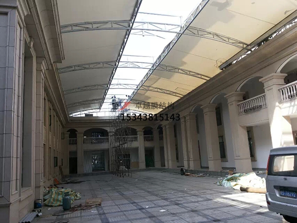 宿遷膜結構商場頂蓋【生產(chǎn)廠家】宿遷步行街入口大門膜結構遮陽棚公司