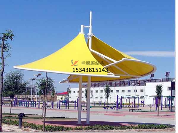 安陽商業(yè)廣場<font color='red'>張拉膜結(jié)構(gòu)</font>景觀棚/雨棚設(shè)計(jì)搭建 　　
