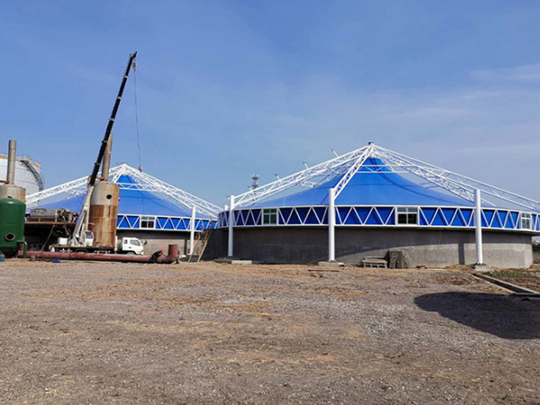 隨動(dòng)式<font color='red'>污水池膜結(jié)構(gòu)</font>加蓋的一些優(yōu)勢(shì)