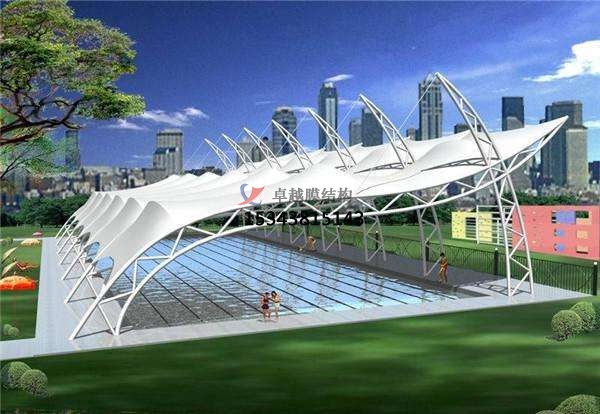 夏季露天游泳池怎么遮陽？