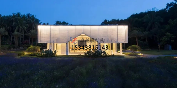 融新于舊，與時(shí)并進(jìn)---<font color='red'>張拉膜結(jié)構(gòu)</font>