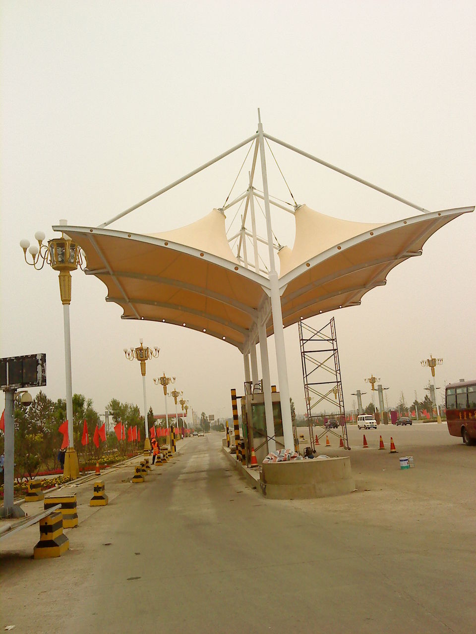 收費(fèi)站膜結(jié)構(gòu)是什么？收費(fèi)站膜結(jié)構(gòu)有哪些優(yōu)勢？