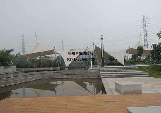 駐馬店張拉膜籃球場遮陽棚生產(chǎn)廠家設(shè)計施工【駐馬店職業(yè)技術(shù)學院張拉膜籃球場遮陽棚】等項目