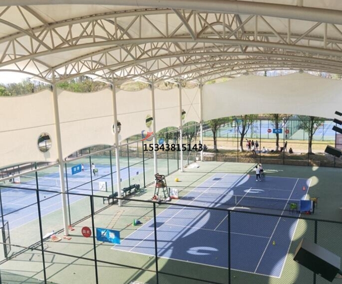 網(wǎng)球場膜結(jié)構(gòu)選擇什么樣式好