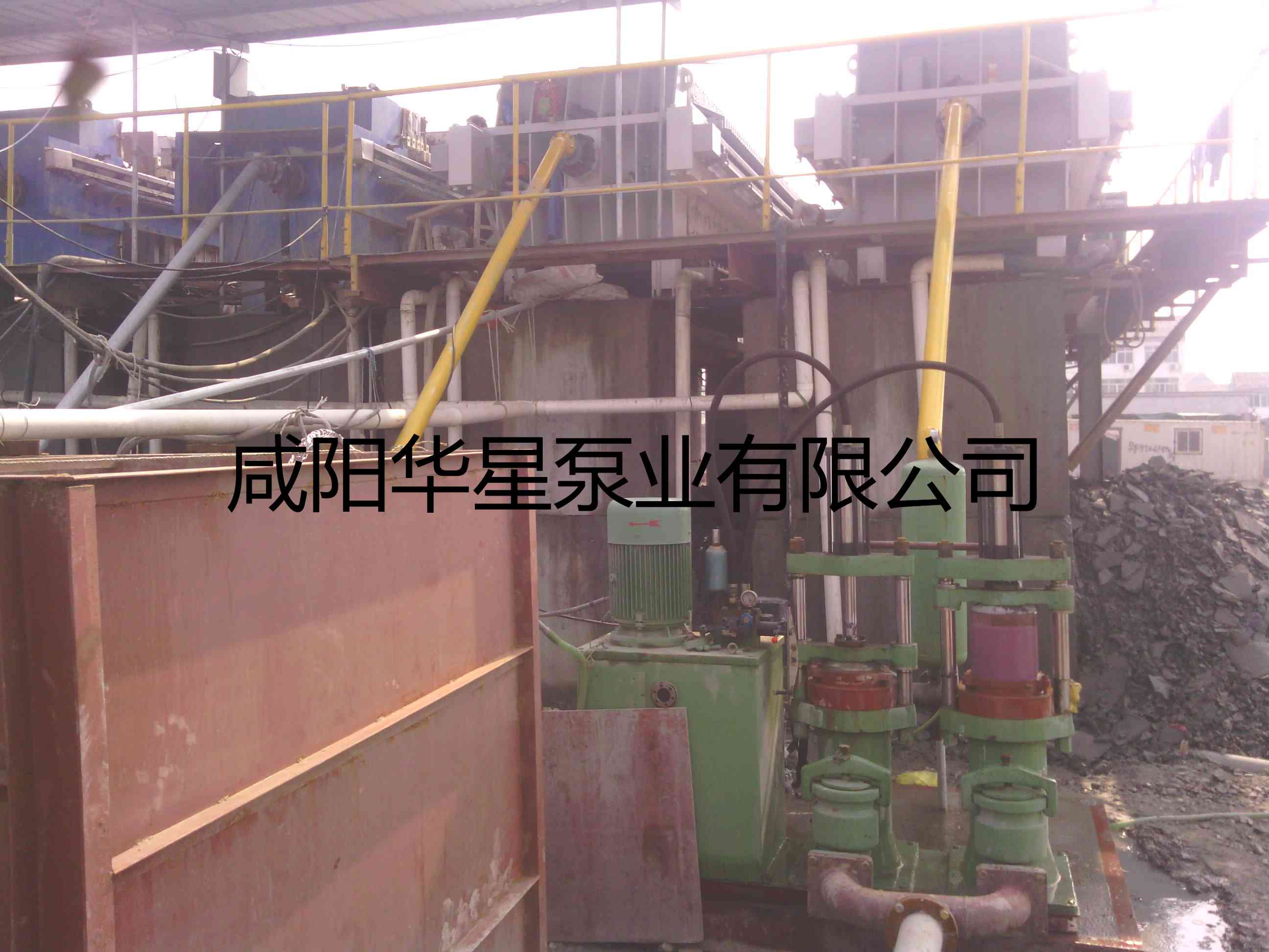 華星YBH300-40節(jié)能陶瓷柱塞泵打樁污泥使用現(xiàn)場(chǎng)-02